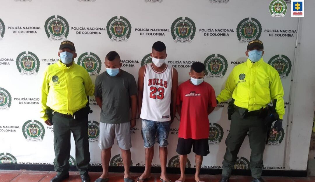 Tres de los cuatro capturados. Cortesía: Fiscalía