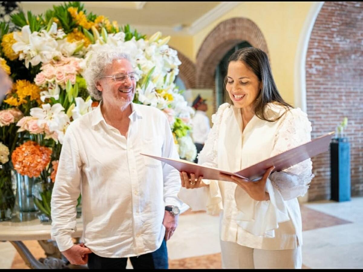 Concejo de Cartagena condecora al embajador de Colombia en China