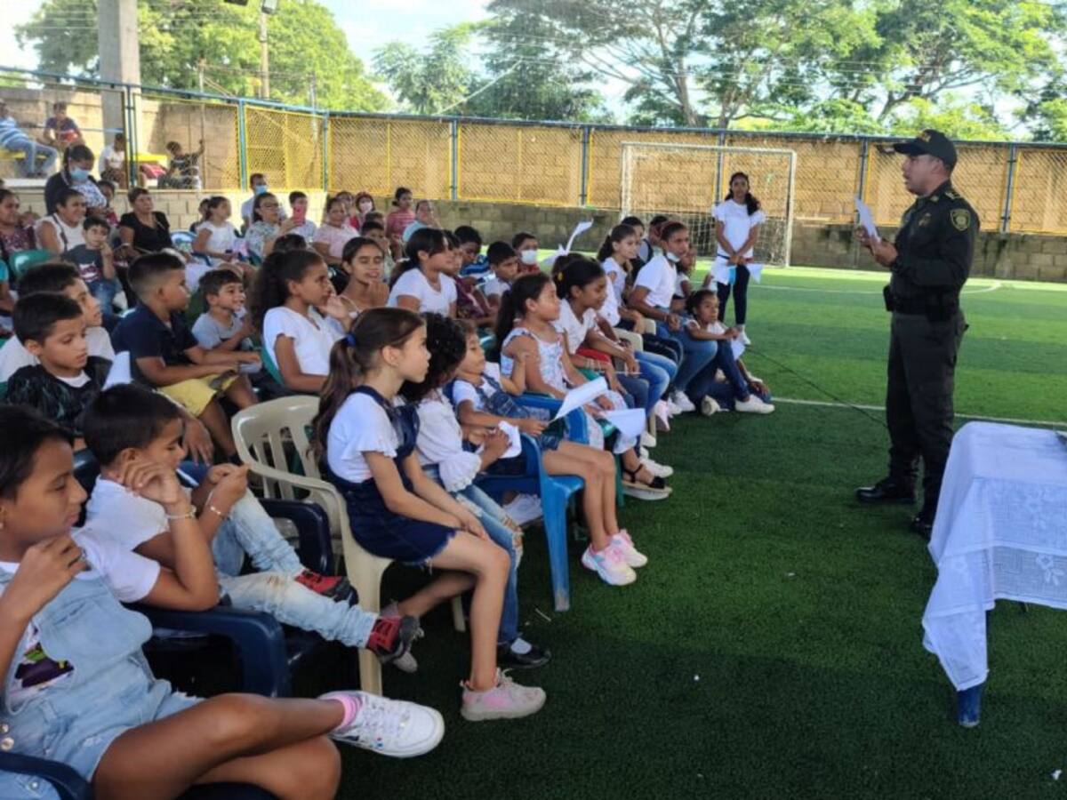 Policía capacita a niños bolivarenses para evitar consumo de drogas