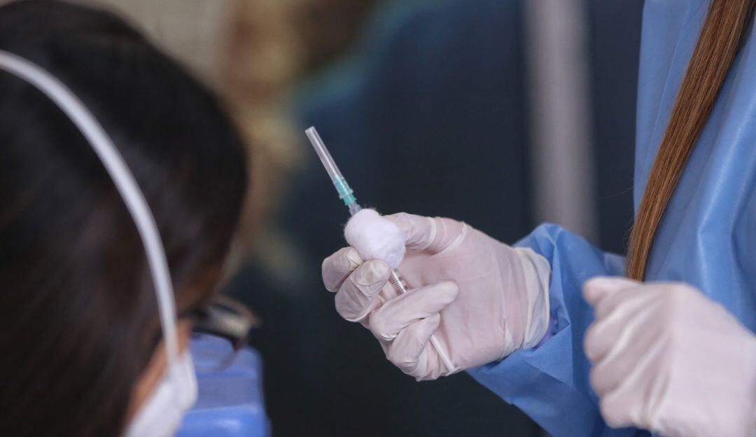 Vacunación contra la COVID-19