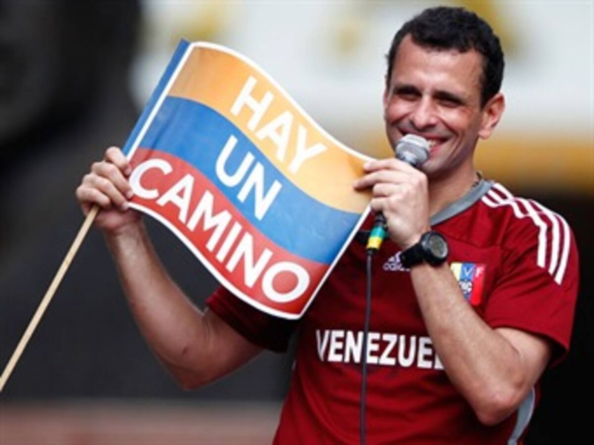 Capriles promete seguridad y más salario en primeros 100 días de gobierno