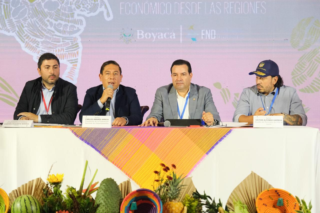 El gobernador de Boyacá, Carlos Amaya, solicitó al Gobierno Nacional garantizar la continuidad de los grandes proyectos en las regiones