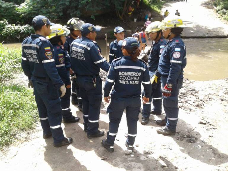 FOTOGRAFÍA BOMBEROS SANTA MARTA