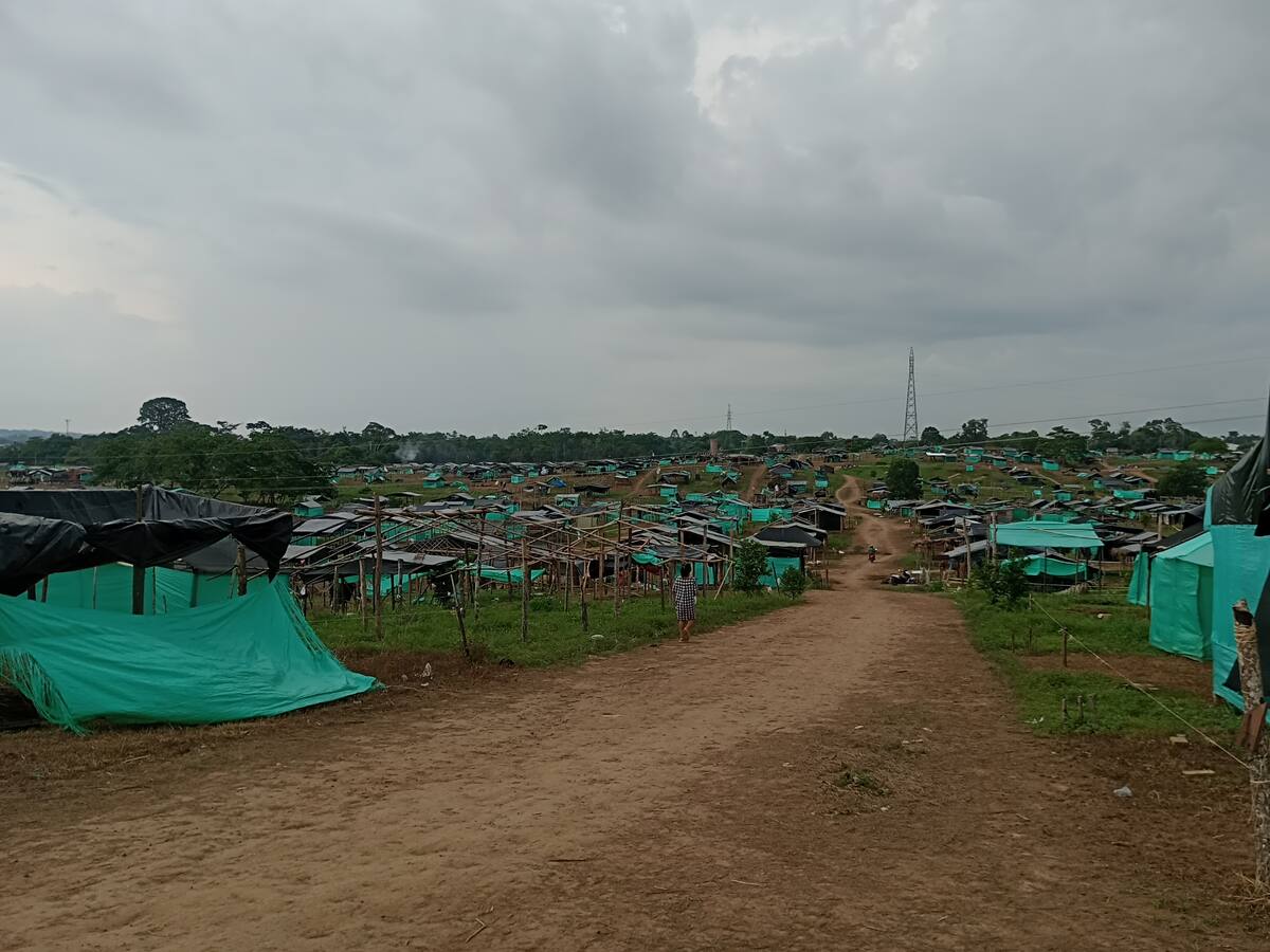 Más de 200 personas que ocupan un predio de la SAE piden no ser desalojados