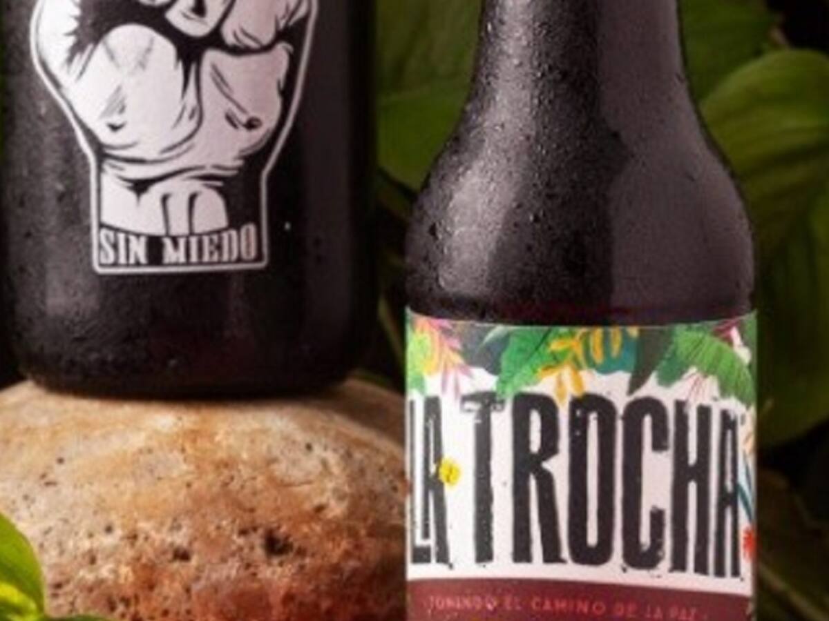 Conozca la cerveza que Santos y Londoño tomaron en aniversario del acuerdo