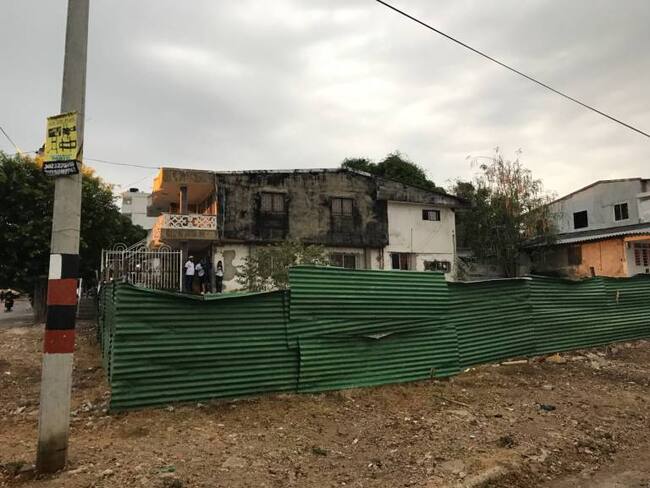 Vecinos del edificio colapsado en Cartagena exigen atención de autoridades