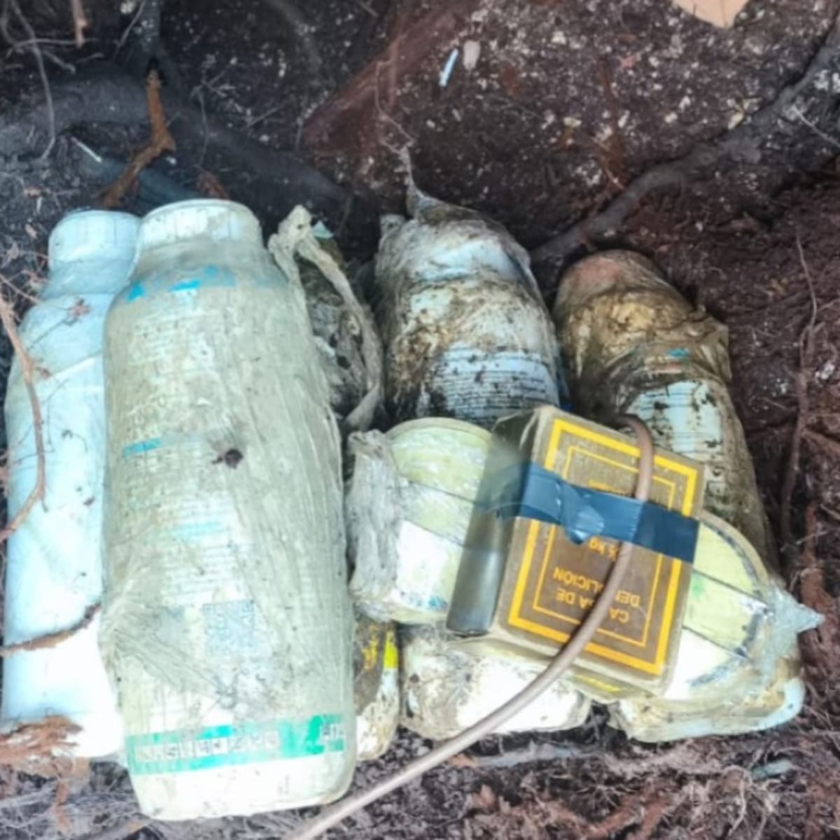 El Ejército destruyó un depósito con abundantes explosivos y evitó planes terroristas en el Cauca