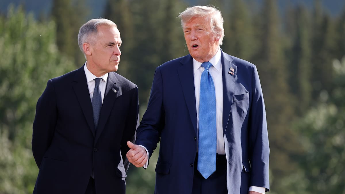 Trump amenaza con frenar ventas de fabricante canadiense de aviones Bombardier