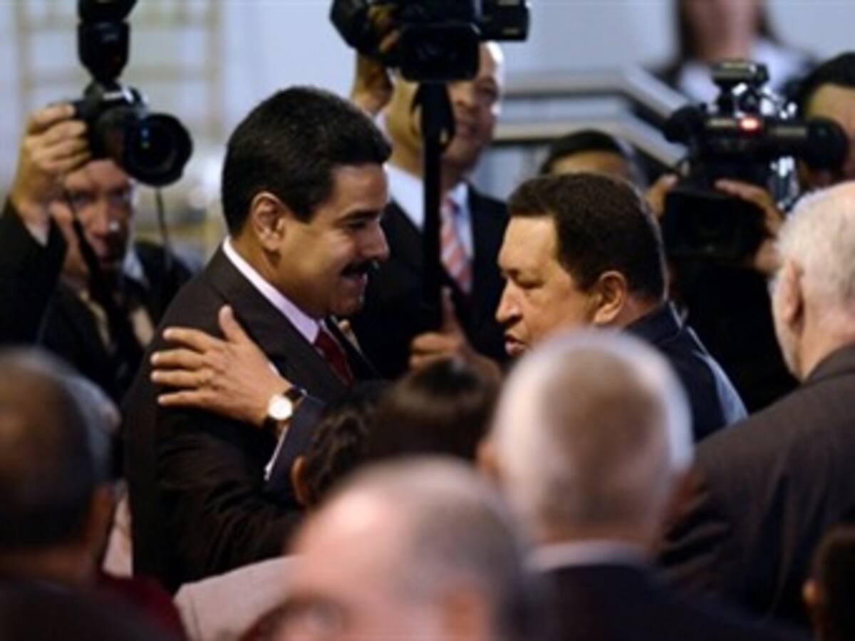Chávez cumple con disciplina su tratamiento médico: Gobierno venezolano