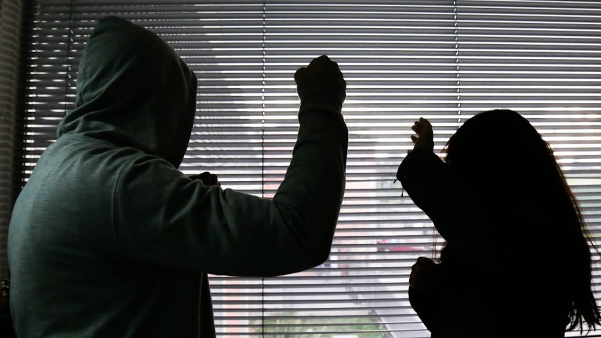 Violencia de pareja en Bogotá deja casi 2.000 casos en los primeros meses de 2026
