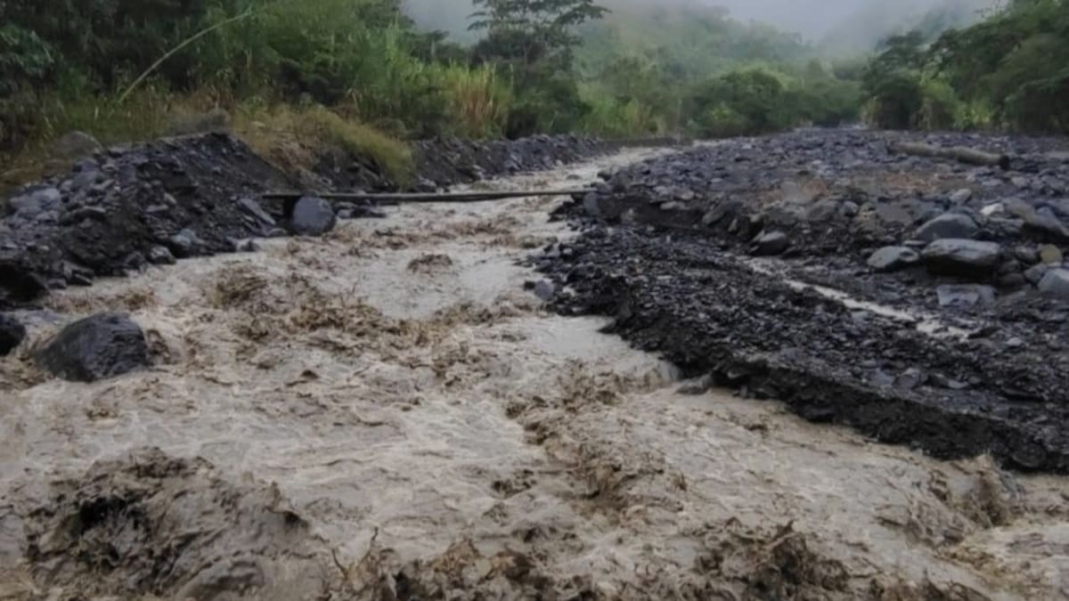 Familias de la vereda Chorritos siguen incomunicadas tras el colapso de un puente en La Celia