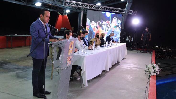 "Me pasó lo de Miss Universo": Ganador de premio Luis Enrique Figueroa