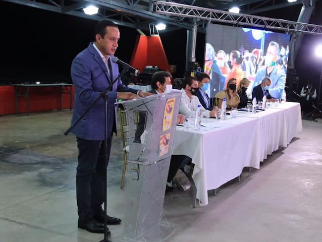 "Me pasó lo de Miss Universo": Ganador de premio Luis Enrique Figueroa