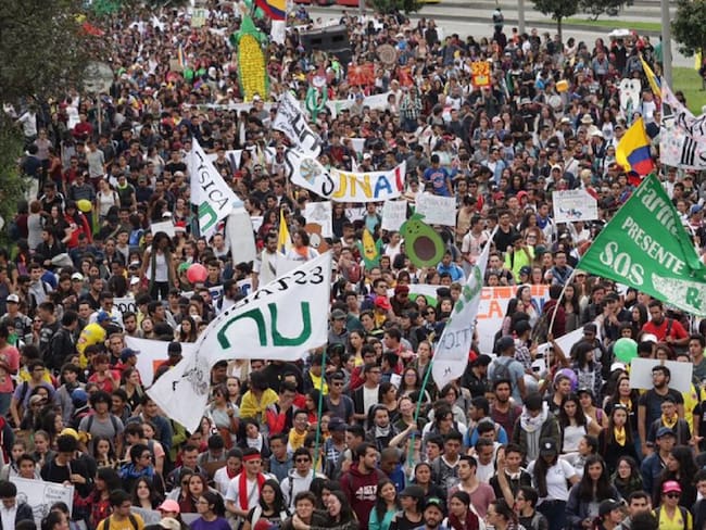 Las fotos más curiosas que han dejado las marchas estudiantiles