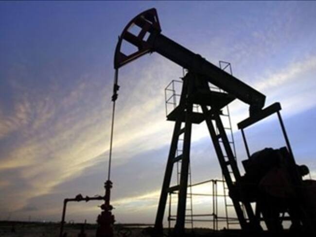 Gobierno revisará este lunes la seguridad de las empresas petroleras