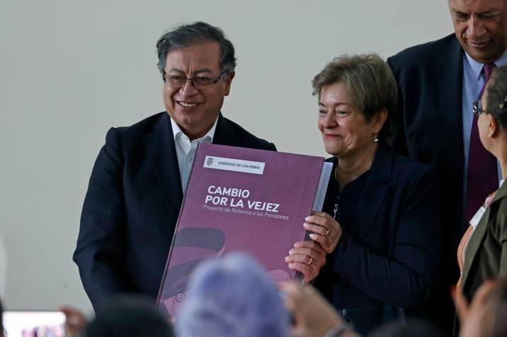 Gustavo Petro y Gloria Inés Ramírez | Foto: Ministerio de Trabajo