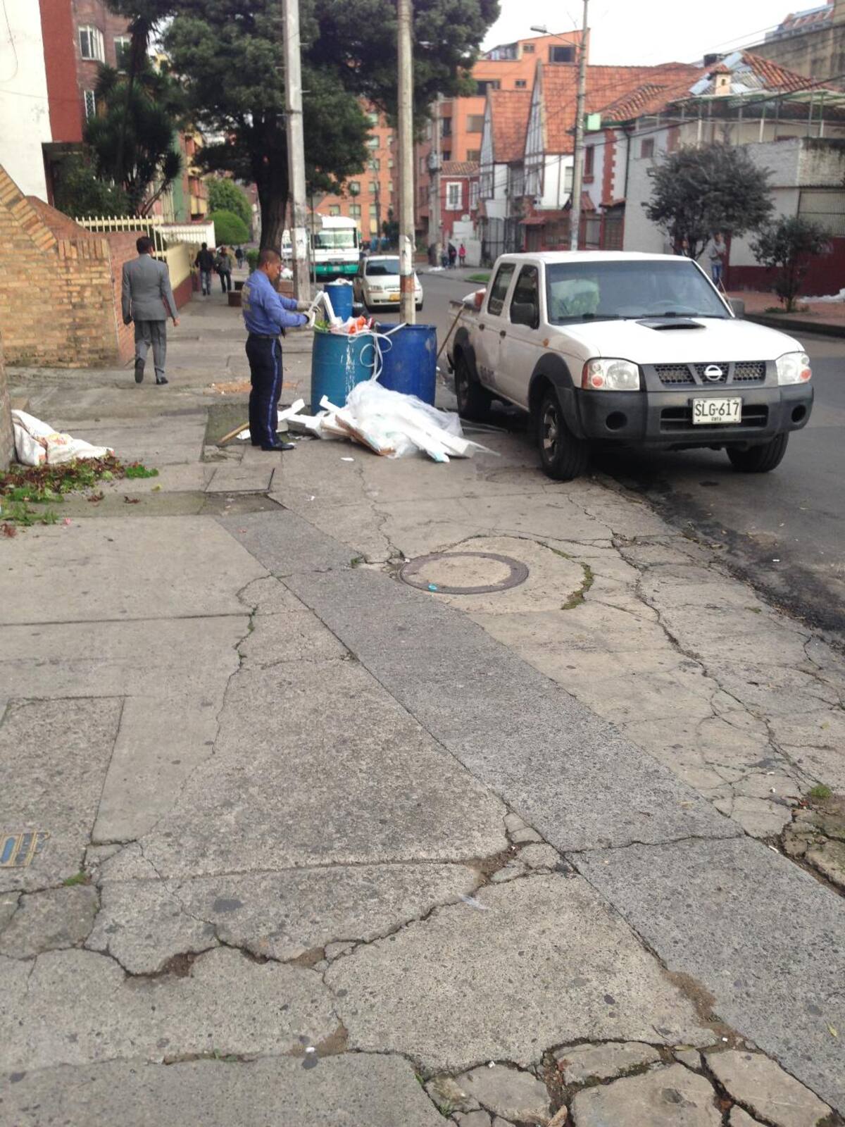 El gerente de Aguas de Bogotá dijo que antes del mediodía se restablecería el normal servicio de recolección. Foto: Caracol Radio