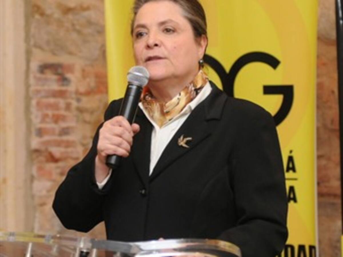Clara López candidata presidencial del Polo para 2014