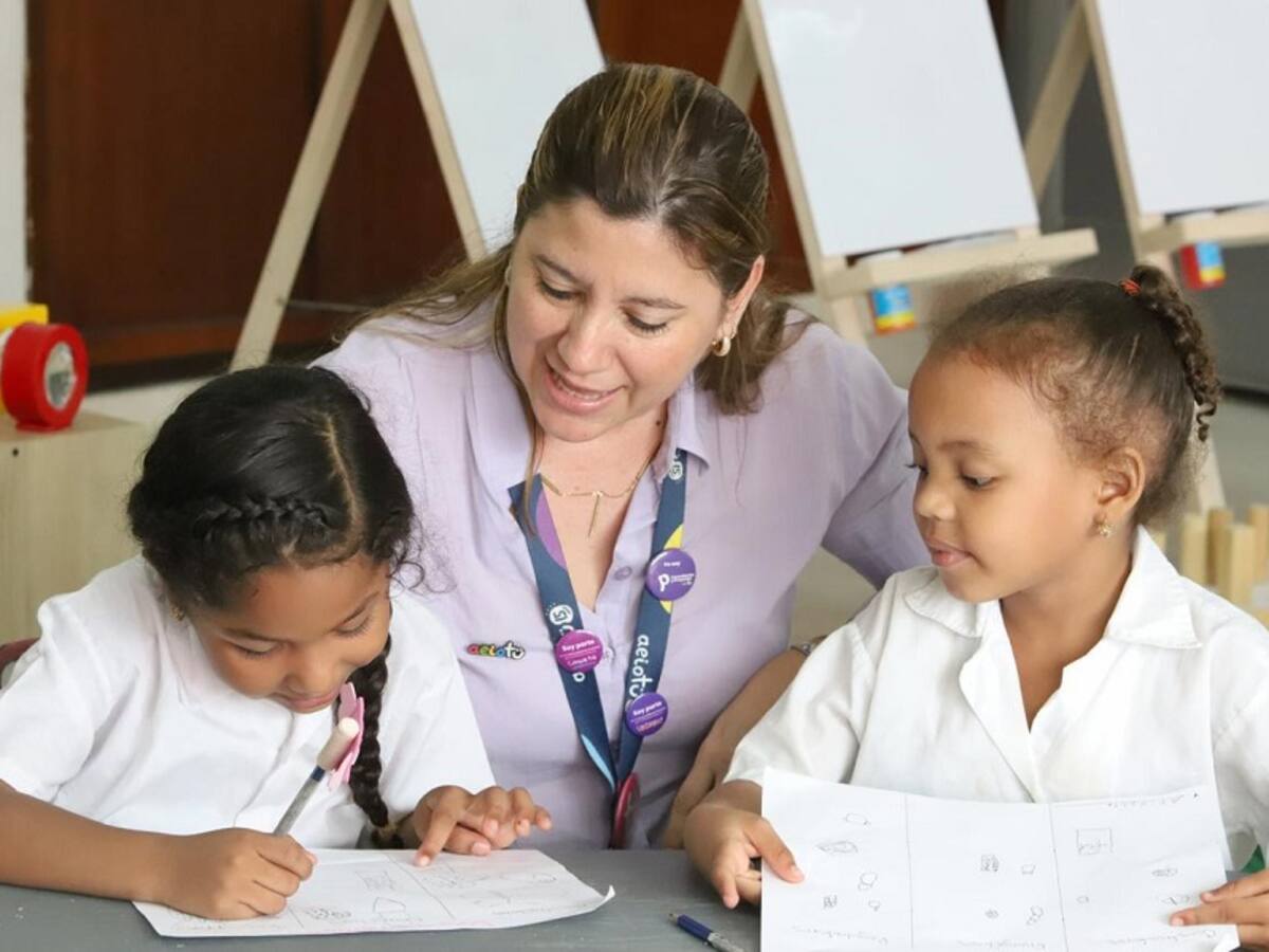 Colegios de Cartagena reciben dotación y formación docente para primera Infancia