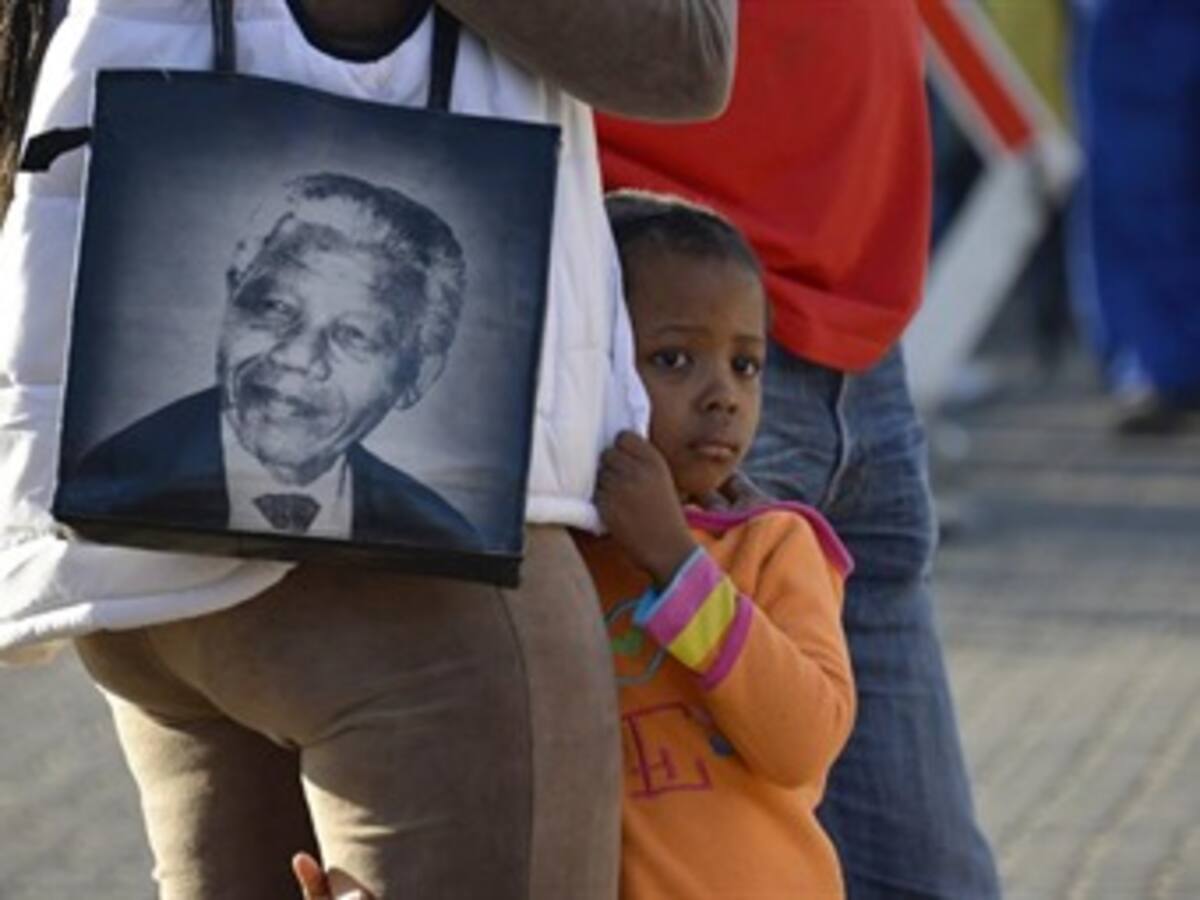 Noveno día de Mandela en estado crítico