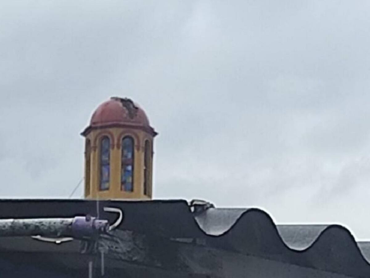 Rayo ocasionó daños en la cúpula de Iglesia en Barranquilla