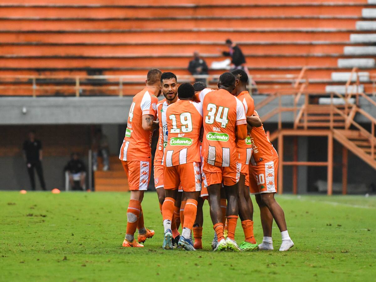 Incendio en las oficinas del Polideportivo Sur, previo al duelo entre Envigado y Jaguares