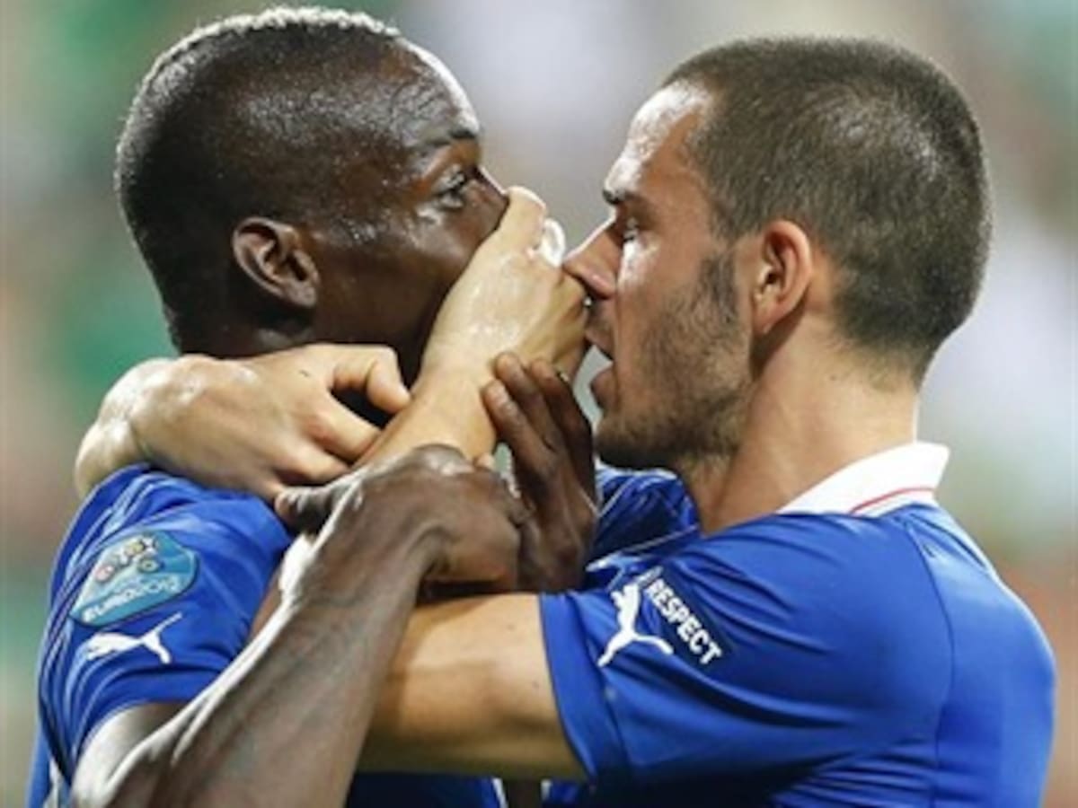 Bonucci: 'Por desgracia, Balotelli a veces comete tonterías'