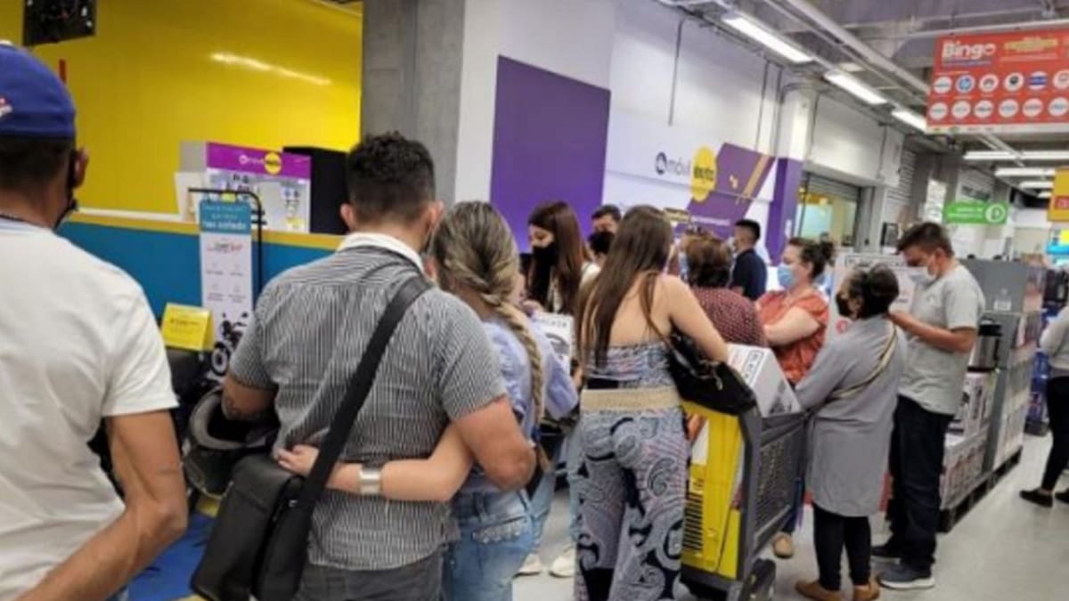 Ciudadanos en el día sin IVA