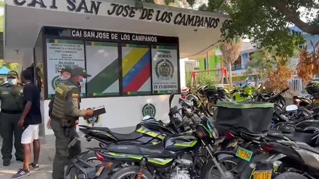 Dos personas capturadas, 10 armas cortopunzantes y gran cantidad de dosis de droga incautadas, fueron los principales resultados