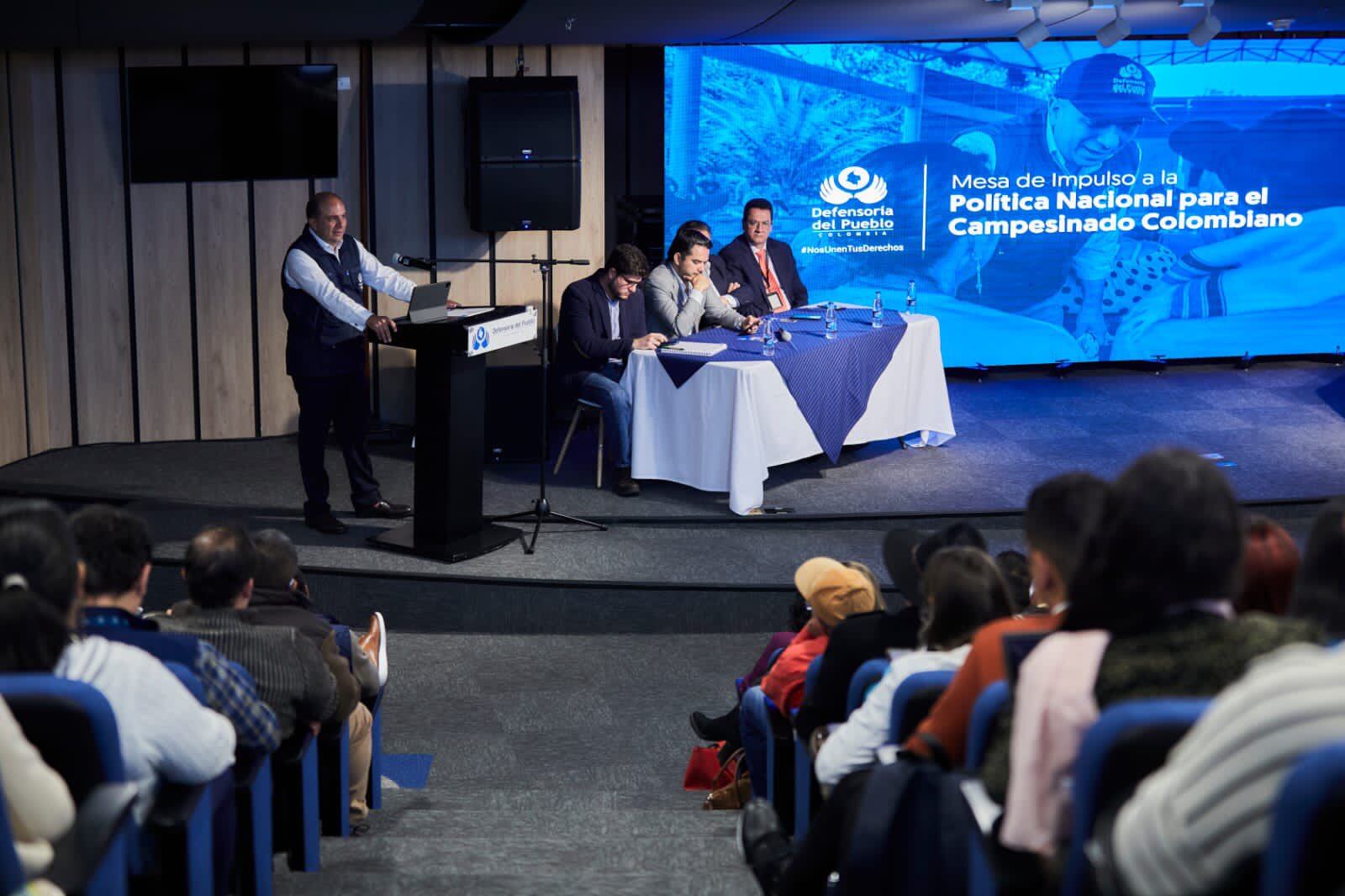 Instalación de la 'Mesa de Impulso a la Política Pública Nacional para el Campesinado Colombiano' / Foto: Twitter @DefensoriaCol