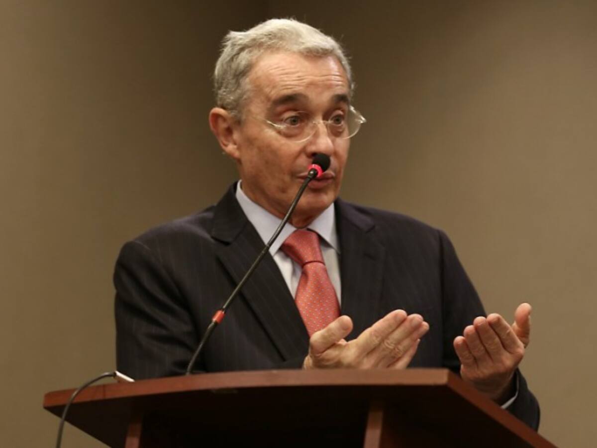Uribe responde a trinos de Mónica Rodríguez donde ataca al CD