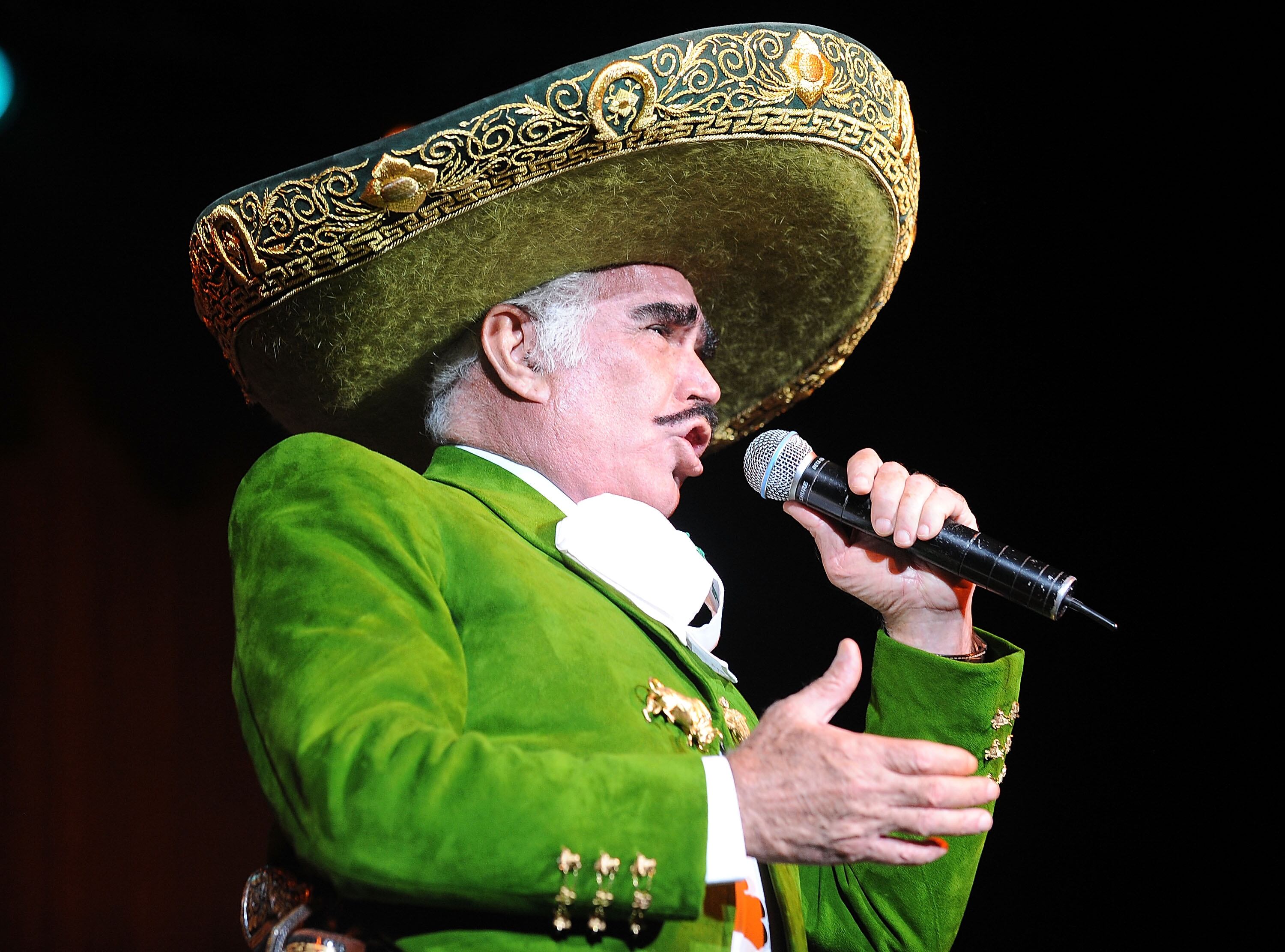 MIAMI - OCTOBER 10:  Mexican singer Vicente Fernandez performs at AmericanAirlines Arena on October 10, 2010 in Miami, Florida.  (Photo by Olivia Salazar/WireImage)