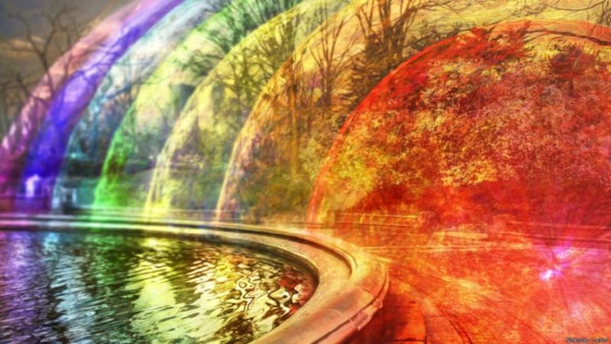 Las ondas del wi-fi se muestran acá como esferas multicolores que irradian desde la fuente. Como explica Vogel, los transmisores de wi-fi -o routers- son como una antena equipada con un protocolo de transmisión que divide la banda de frecuencia en varios segmentos, conocidos como canales. Foto: BBC Mundo