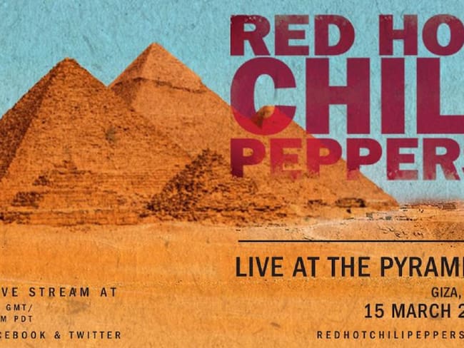 El impresionante concierto de los “Red Hot Chili Peppers”en Egipto