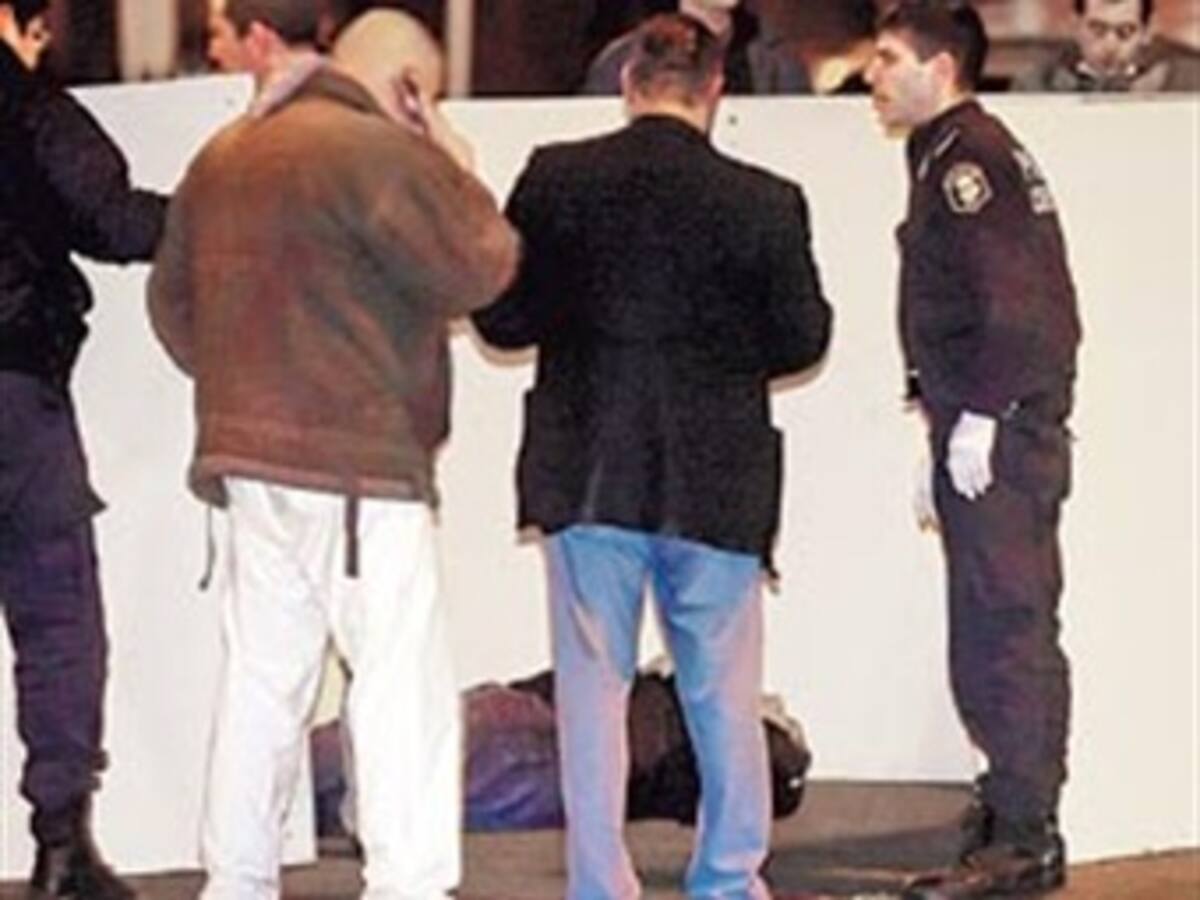 Paramilitares estarían detrás de asesinatos de colombianos en Argentina