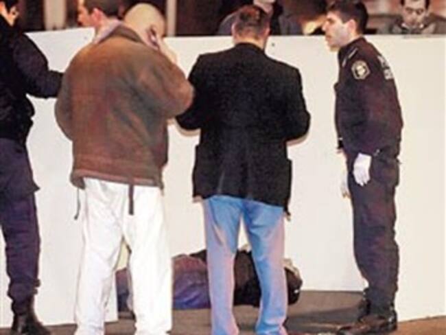 Paramilitares estarían detrás de asesinatos de colombianos en Argentina