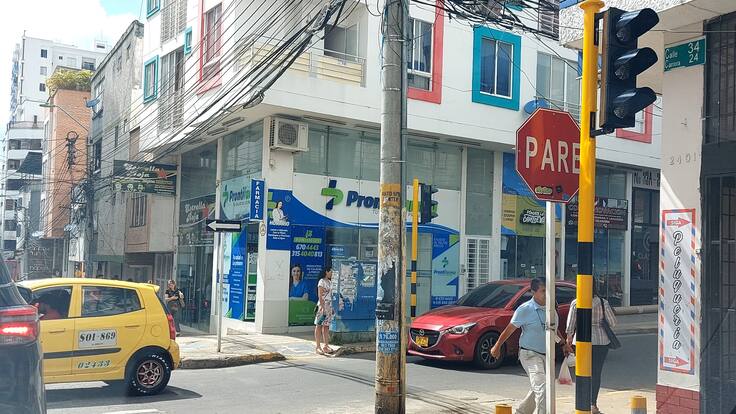 Casi listos 30 nuevos semáforos del centro de Bucaramanga