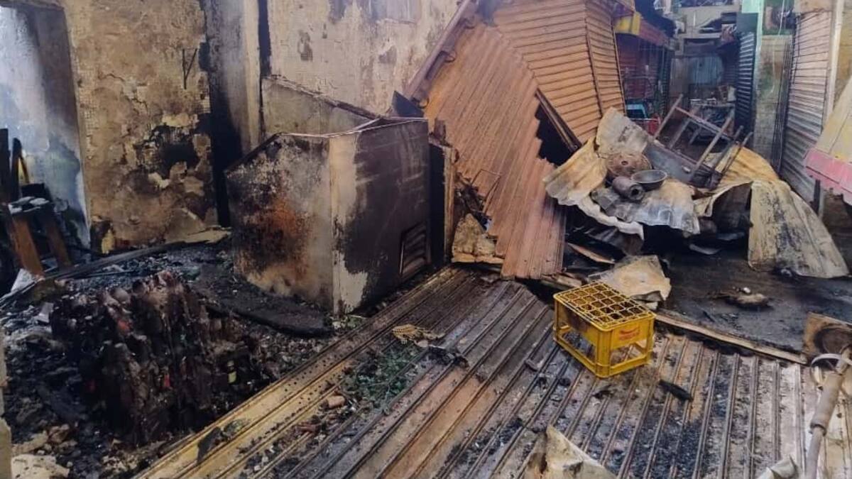 Incendio dejó cuantiosas pérdidas en Bazurto: tres locales terminaron destruidos