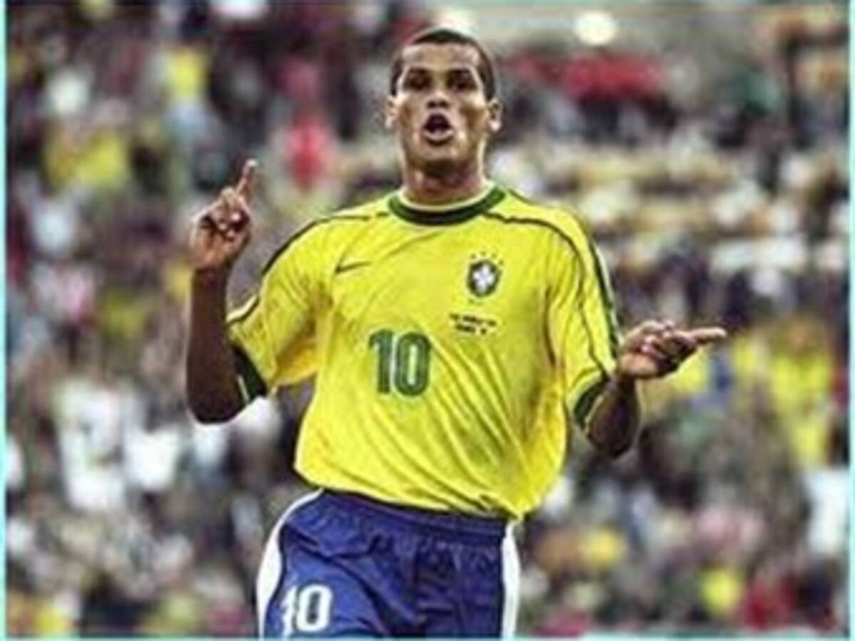 Sao Paulo oficializa la contratación de Rivaldo