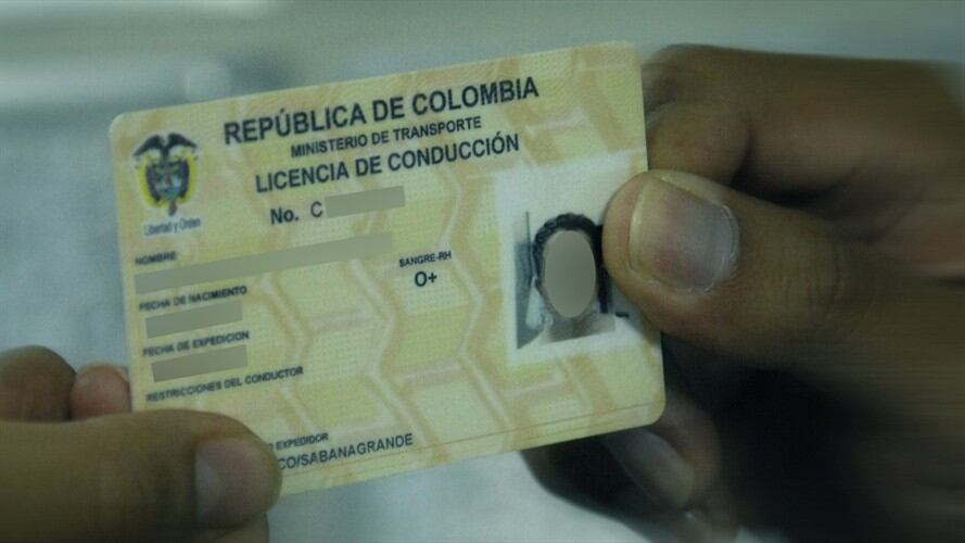 Más de 3 millones de colombianos deben renovar su licencia de conducción. Foto: Colprensa - RUNT