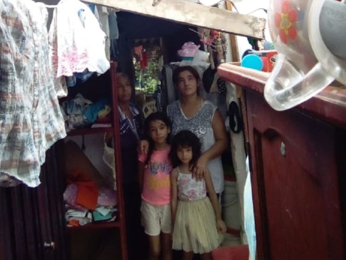 Fuertes vientos provocan daños en techo de una vivienda en Cartagena