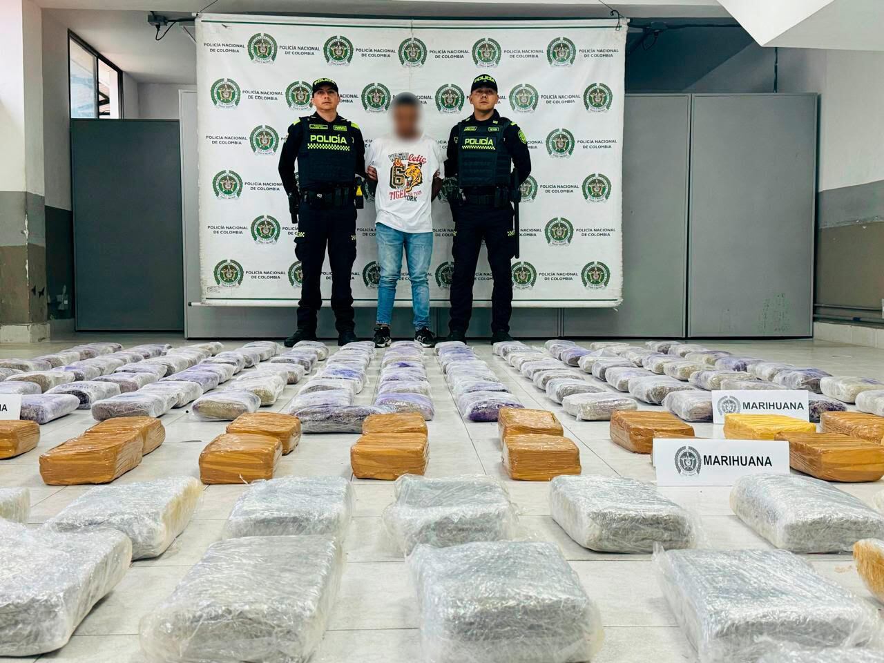 Alias ‘El Costeño’, señalado de ser uno de los responsables del manejo financiero de la banda criminal ‘la 260’ fue capturado en Medellín. Foto: Alcaldía Distrital.