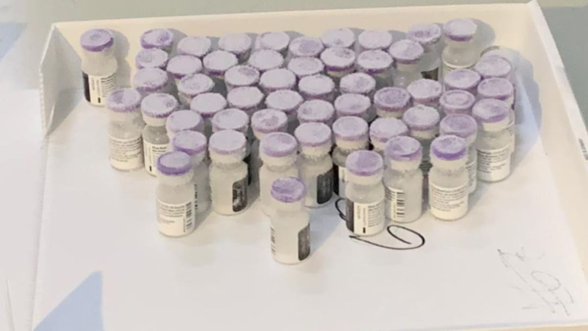 Médico en Israel explica la razón de aplicar la tercera dosis de Pfizer