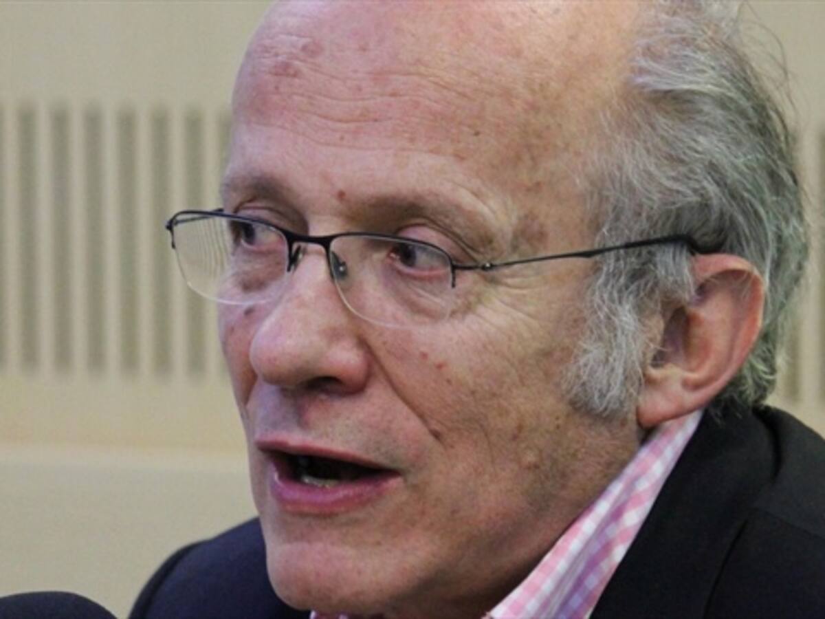 En Colombia nunca se ha hablado del pasivo ambiental de las Farc: Rodríguez