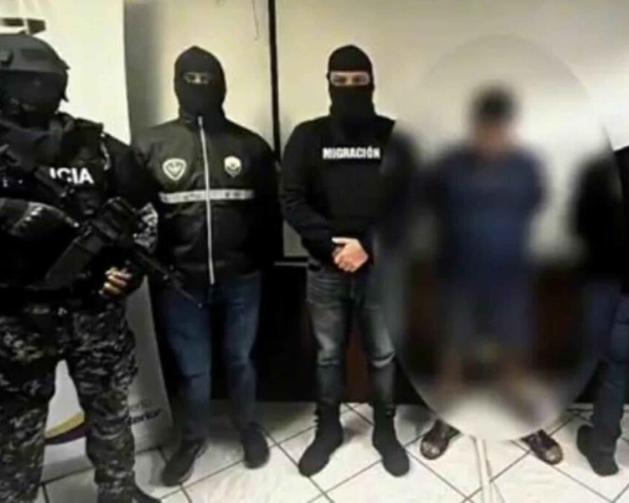 Alias “Saulo”, detenido por la policía de Ecuador, es requerido por la justicia colombiana y estadounidense por lavado de dinero y narcotráfico.
(Foto:   Cortesía Policía Ecuador)