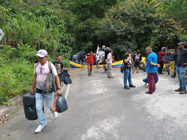 Más de 12 horas ajusta bloqueada la vía principal a Hidroituango