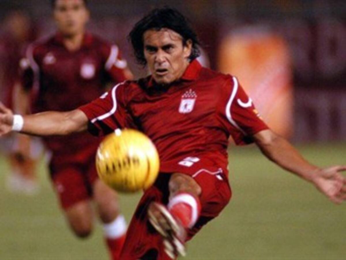 'Me gustaría jugar en una plaza como Bogotá': Sergio Galván Rey