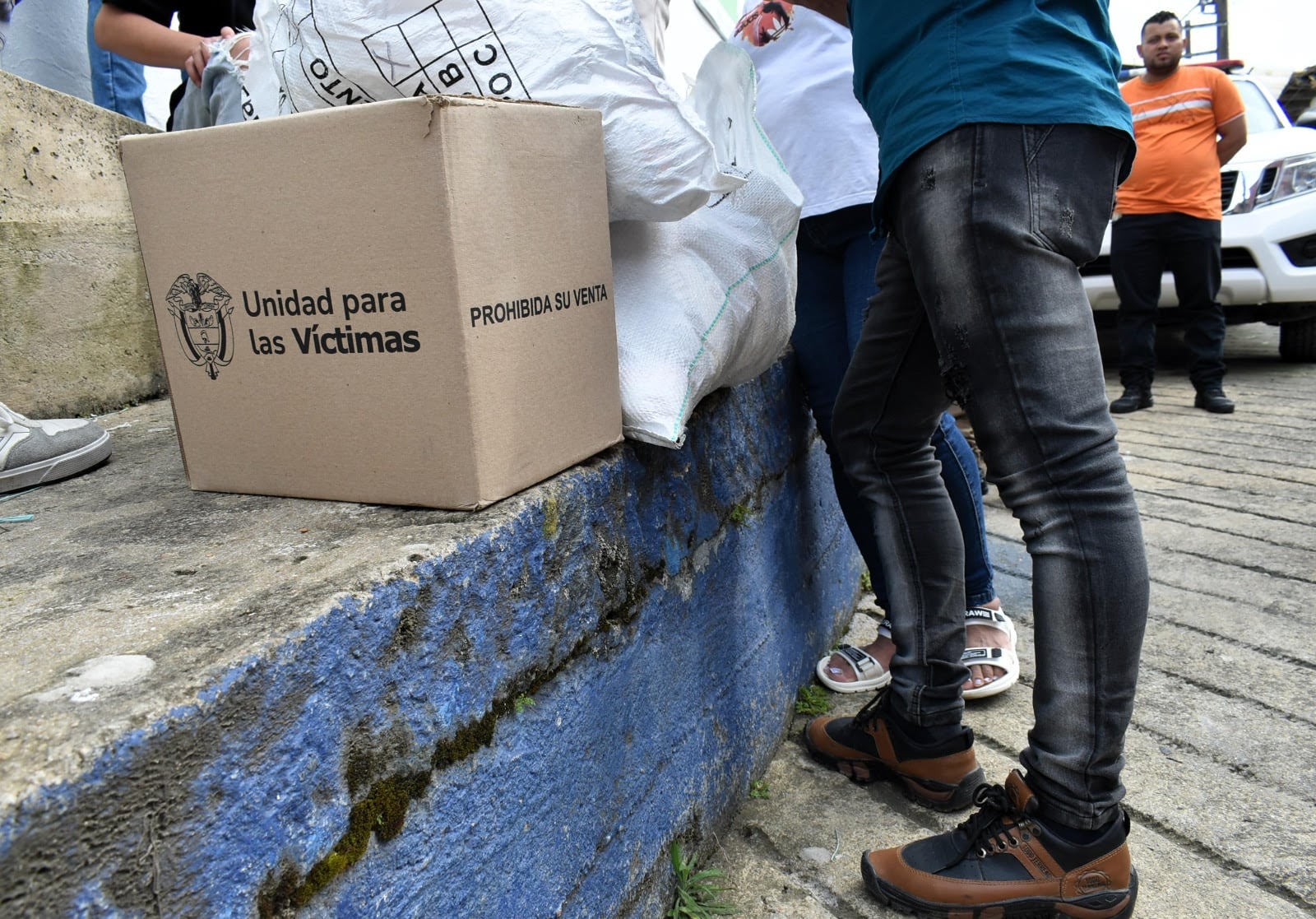 Las familias recibieron ayuda humanitaria y aún no han podido regresar a sus veredas por miedo a quedar en medio del fuego cruzado. Foto: Unidad de Víctimas.
