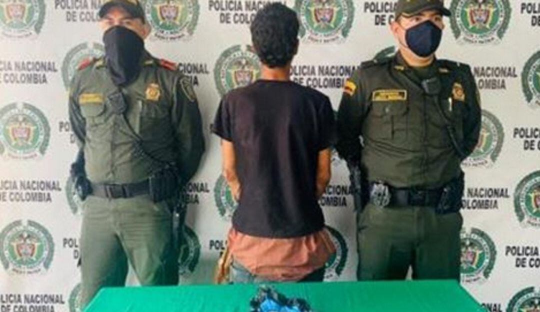 Alias "sebas" la policía lo ha capturado tres veces por varios delitos entre ellos hurto