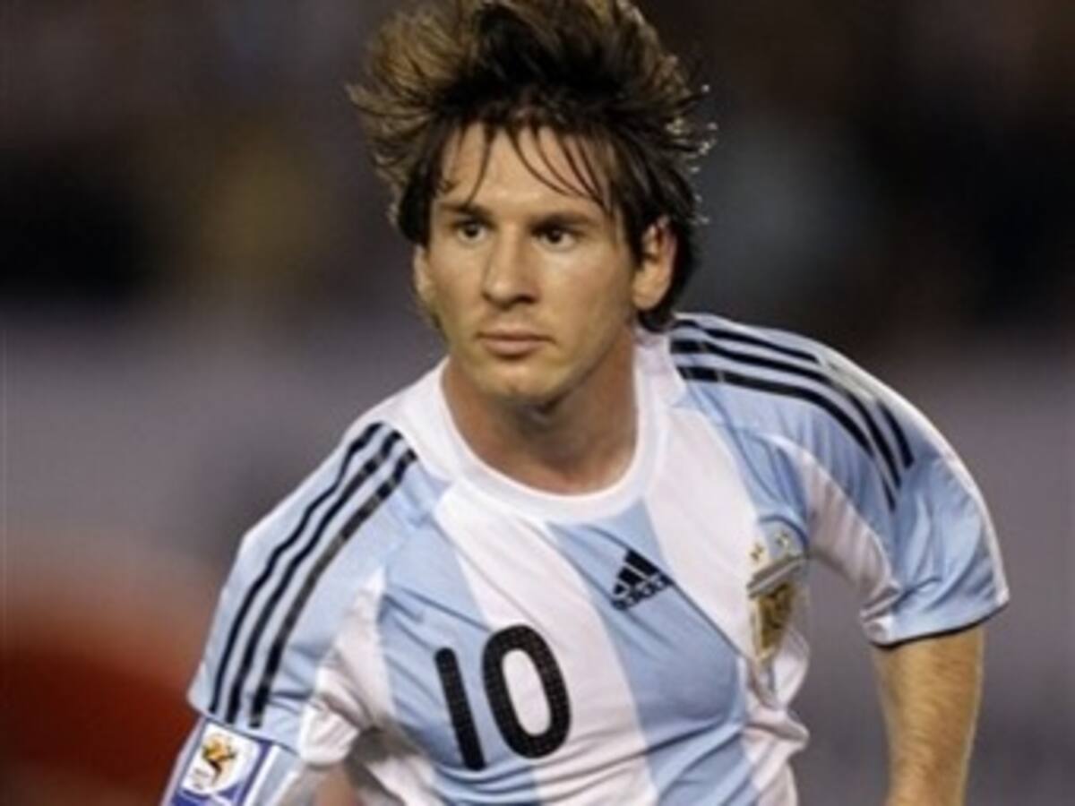 MUNDIAL/ La prensa argentina alerta por el rendimiento de Messi